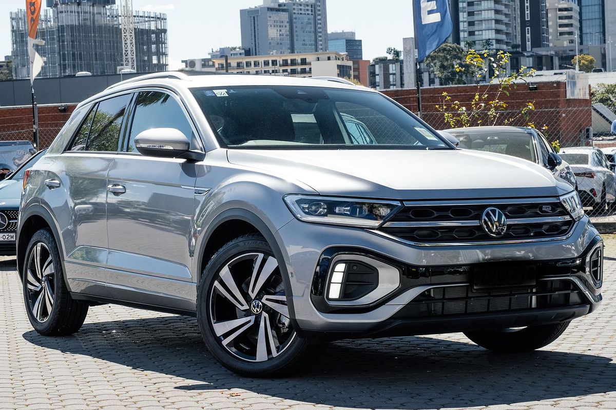 2026 Volkswagen T-Roc 140TSI R-Line D11