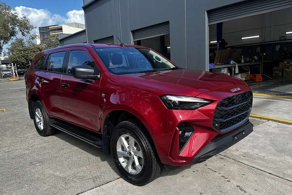 2025 Isuzu MU-X LS-M