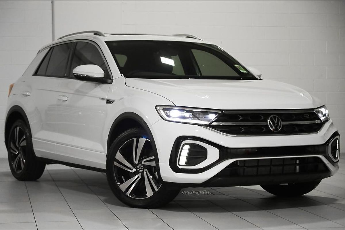 2025 Volkswagen T-Roc 140TSI R-Line D11