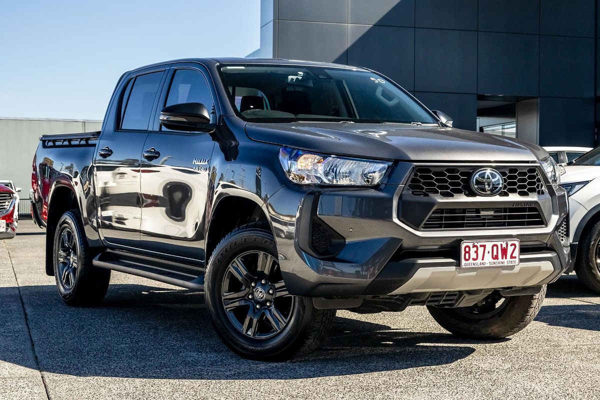 2025 Toyota Hilux SR GUN126R 4X4