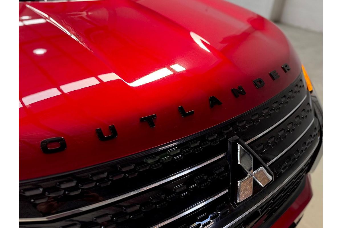 2024 Mitsubishi Outlander ES ZM