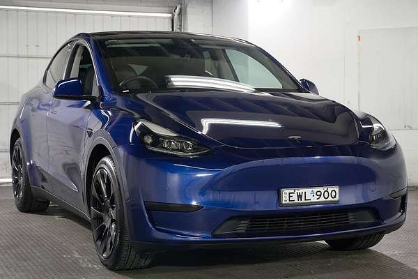 2022 Tesla Model Y Rear-Wheel Drive