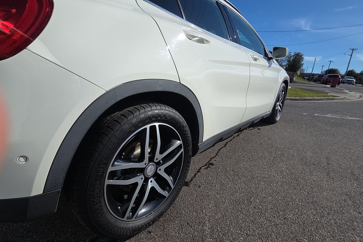 2017 Mercedes-Benz GLA GLA180 X156