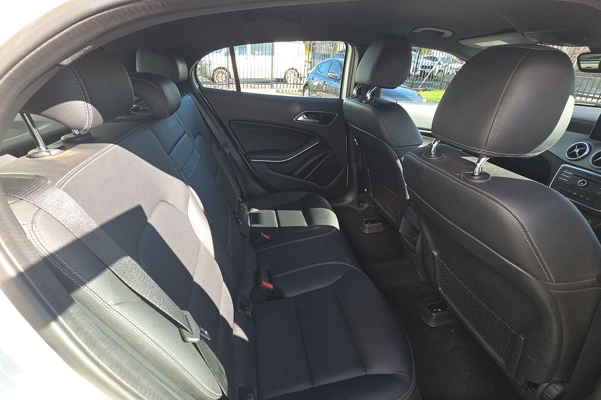 2017 Mercedes-Benz GLA GLA180 X156