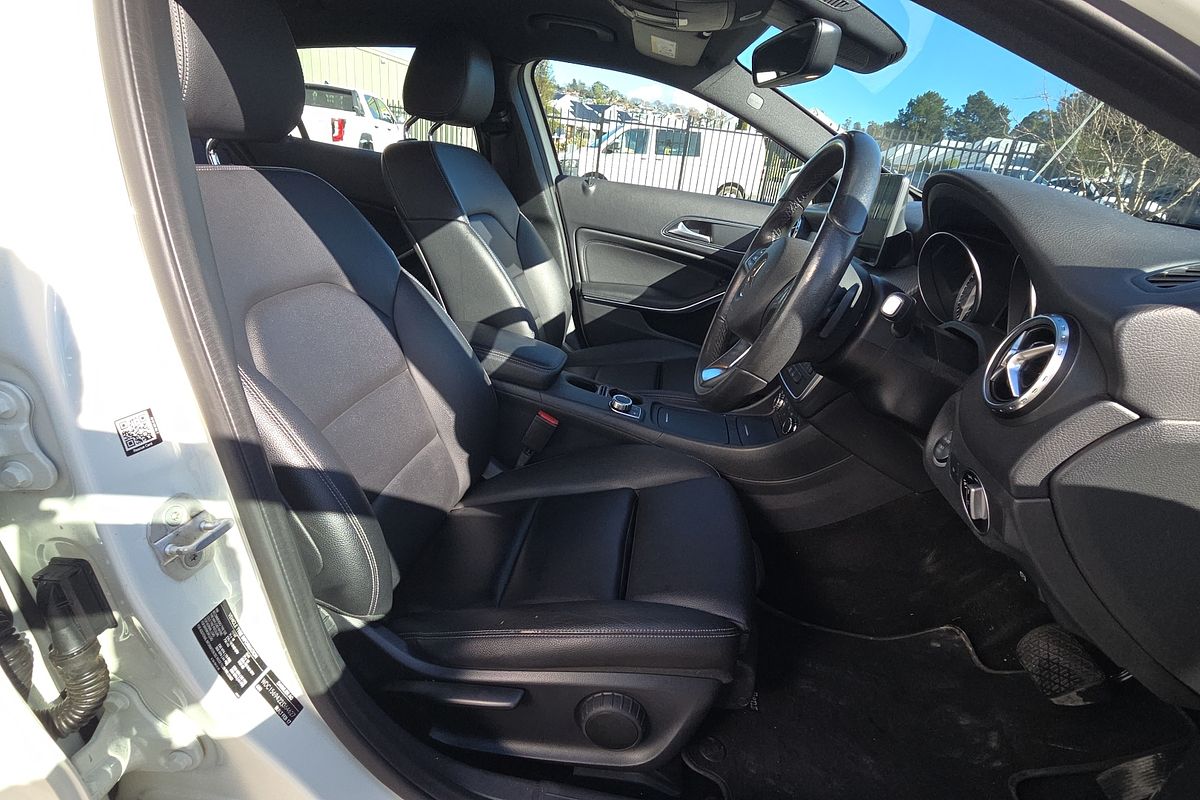 2017 Mercedes-Benz GLA GLA180 X156