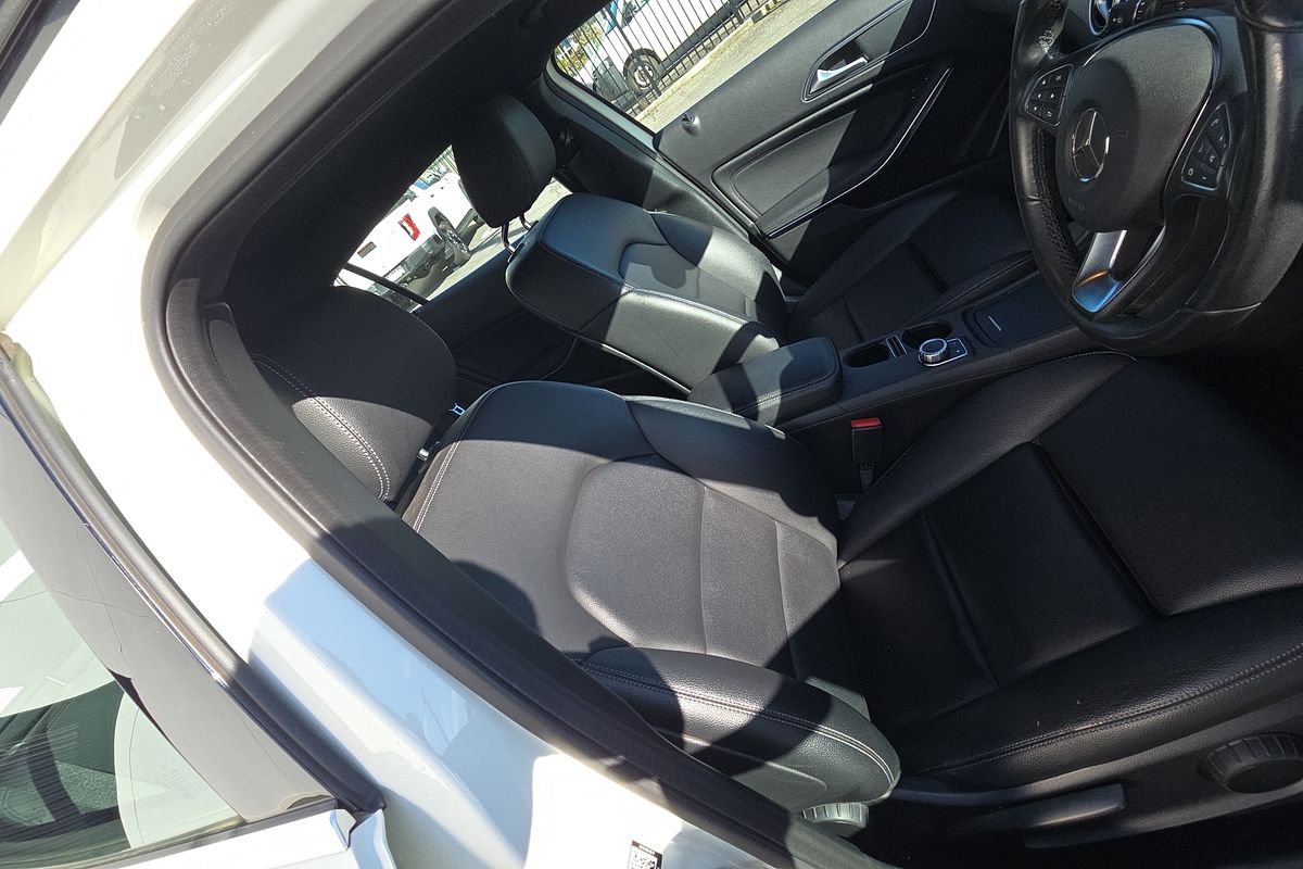 2017 Mercedes-Benz GLA GLA180 X156