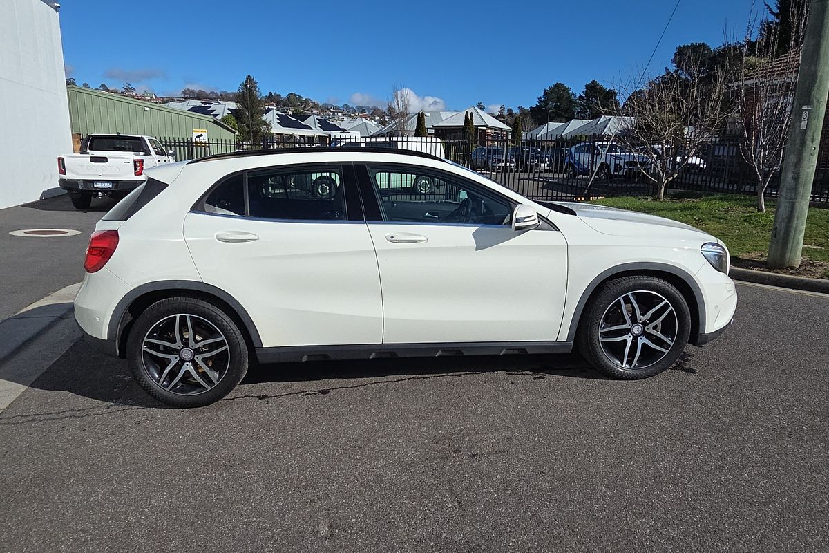 2017 Mercedes-Benz GLA GLA180 X156