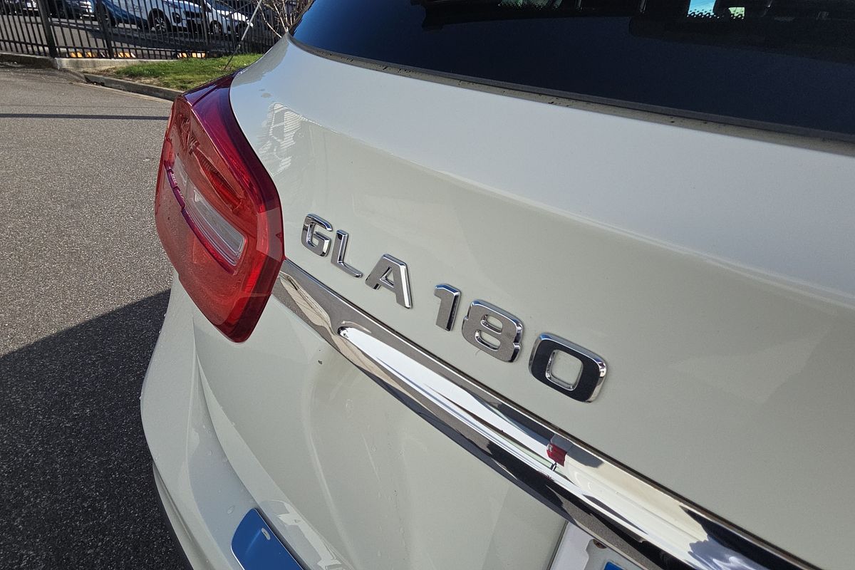 2017 Mercedes-Benz GLA GLA180 X156