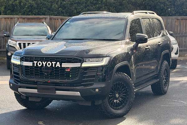 2024 Toyota Landcruiser GR Sport FJA300R