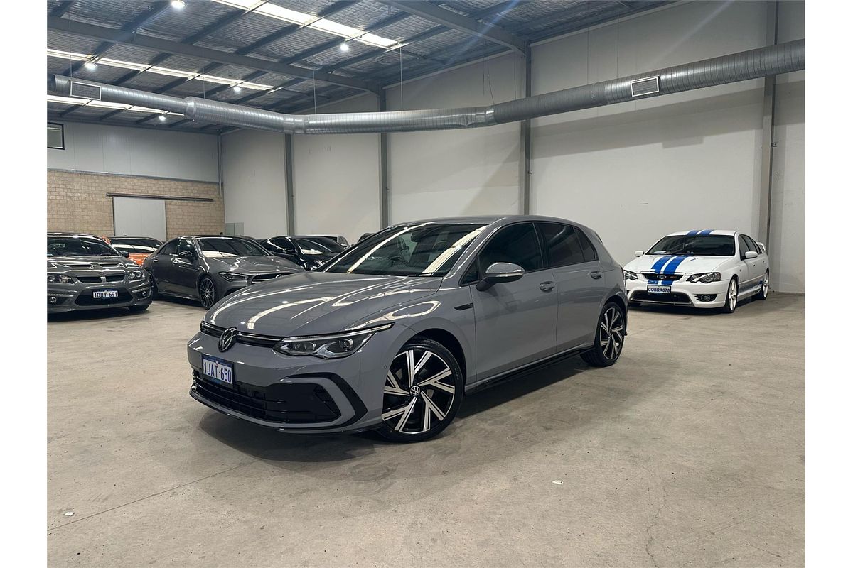 2023 Volkswagen Golf 110TSI R-Line 8