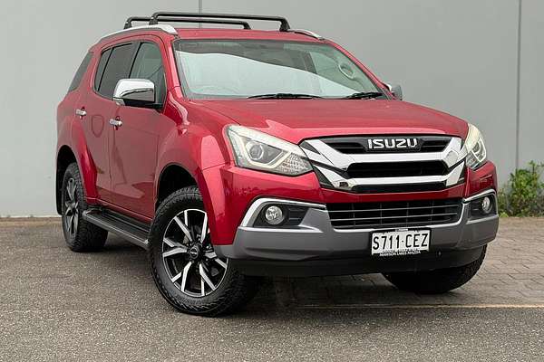 2020 Isuzu MU-X LS-T