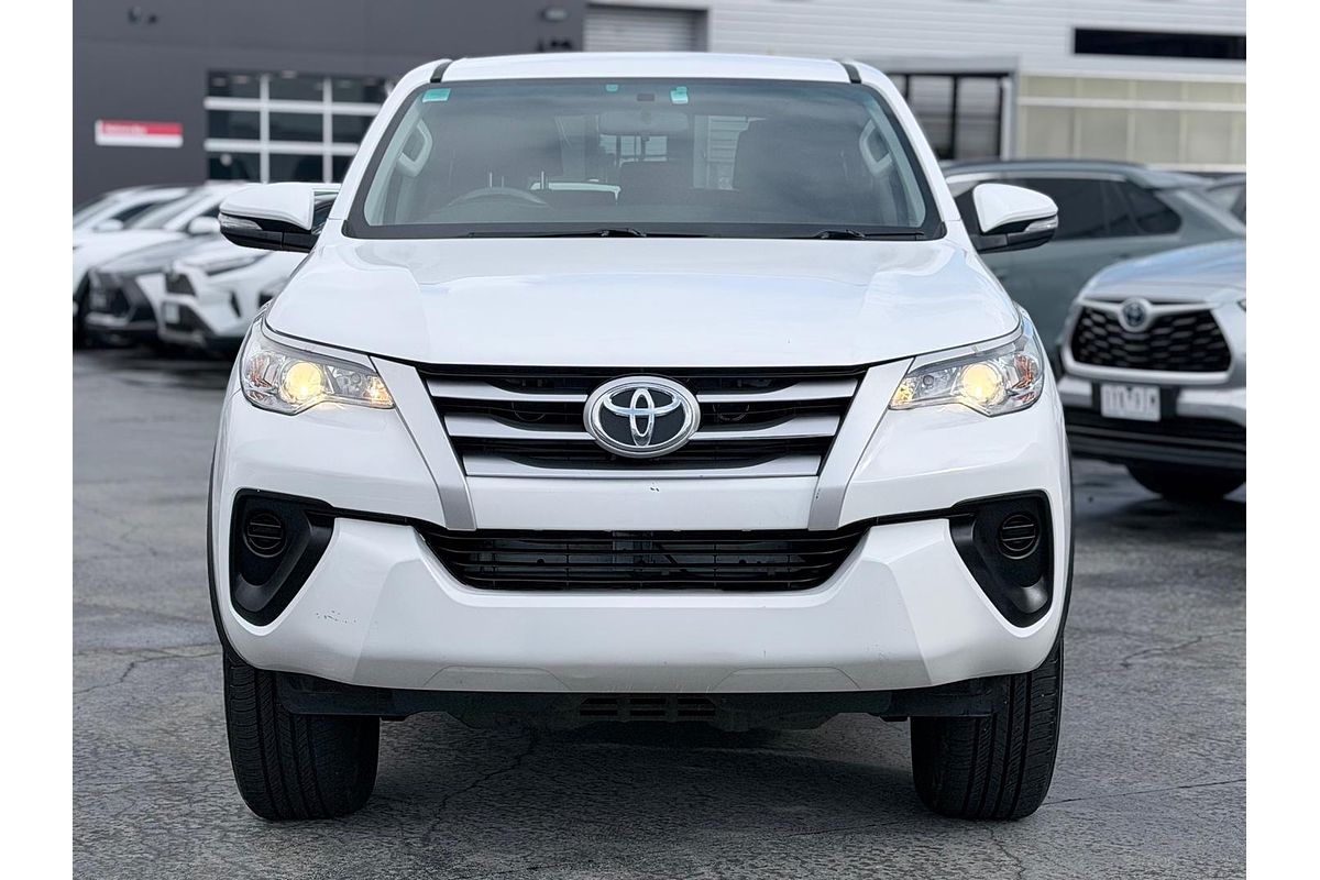 2015 Toyota Fortuner GX GUN156R