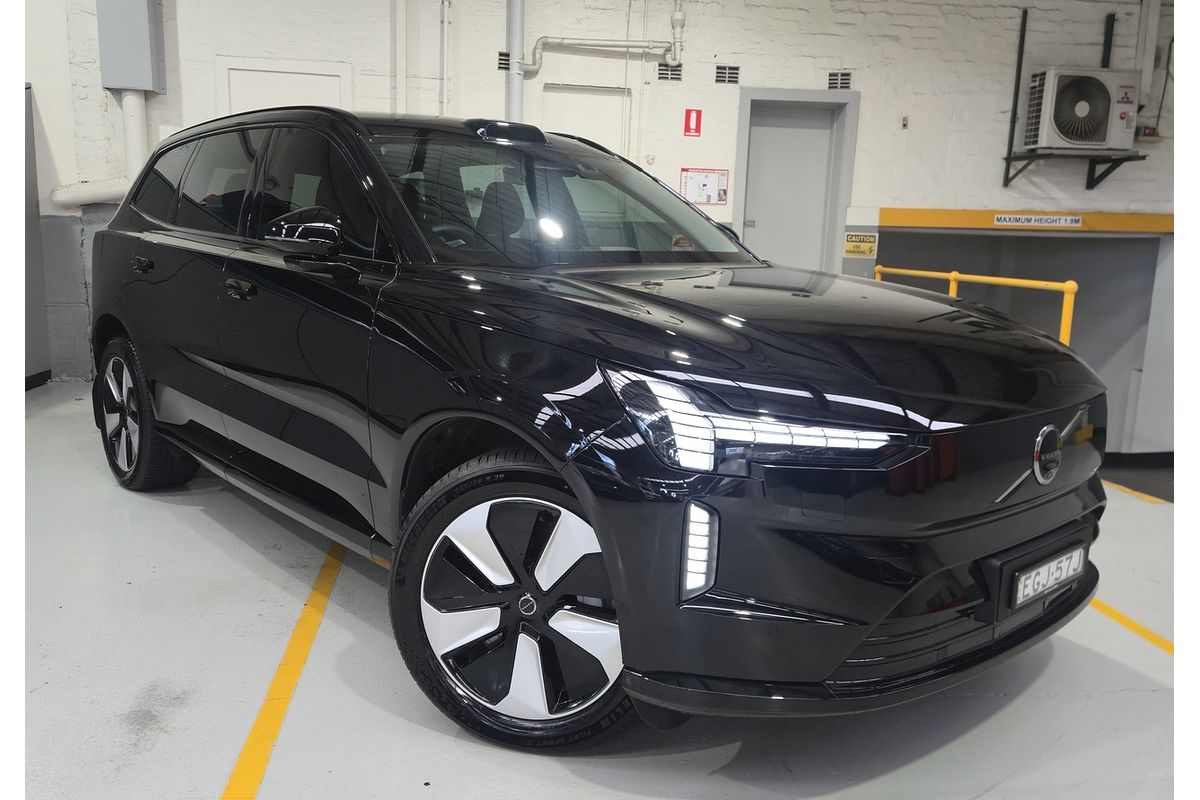 2025 Volvo EX90 Plus Twin Motor
