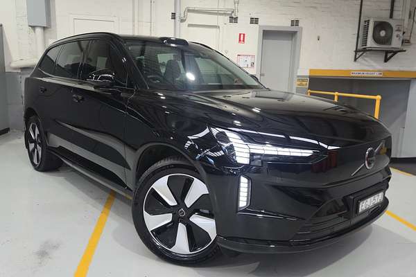 2025 Volvo EX90 Plus Twin Motor