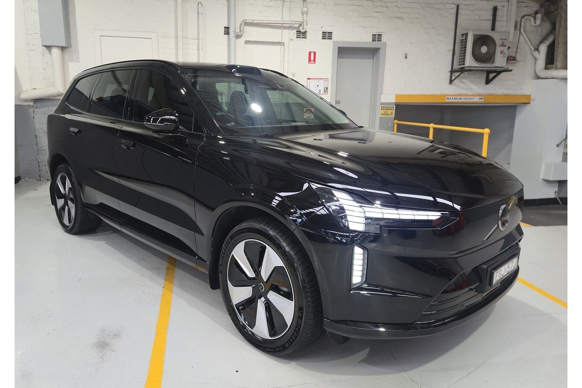 2025 Volvo EX90 Plus Twin Motor