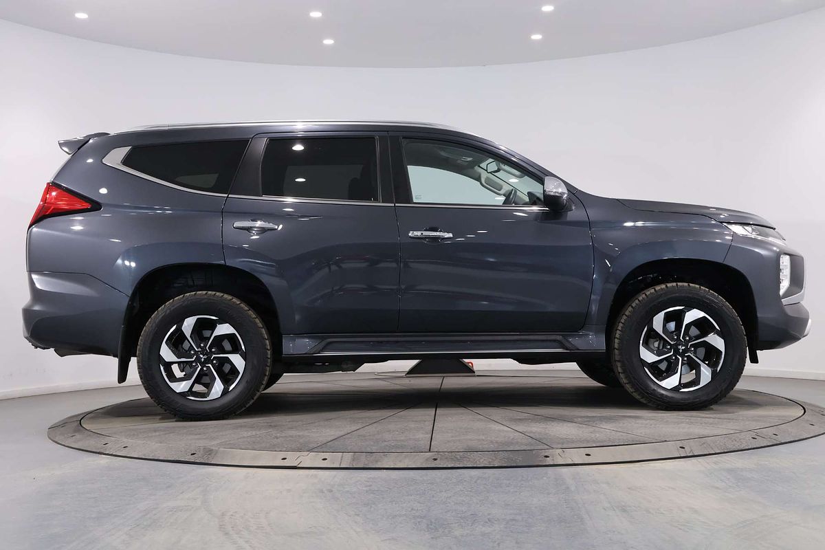 2024 Mitsubishi Pajero Sport GLS QG