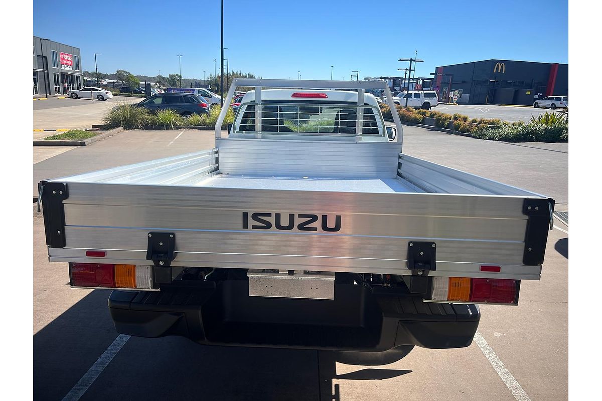 2026 Isuzu D-MAX SX High Ride Rear Wheel Drive