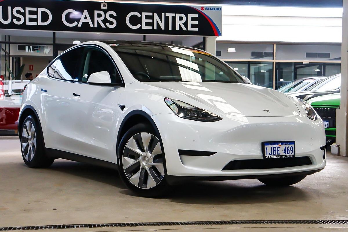 2022 Tesla Model Y Rear-Wheel Drive