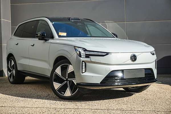 2024 Volvo EX90 Ultra Twin Motor Performance