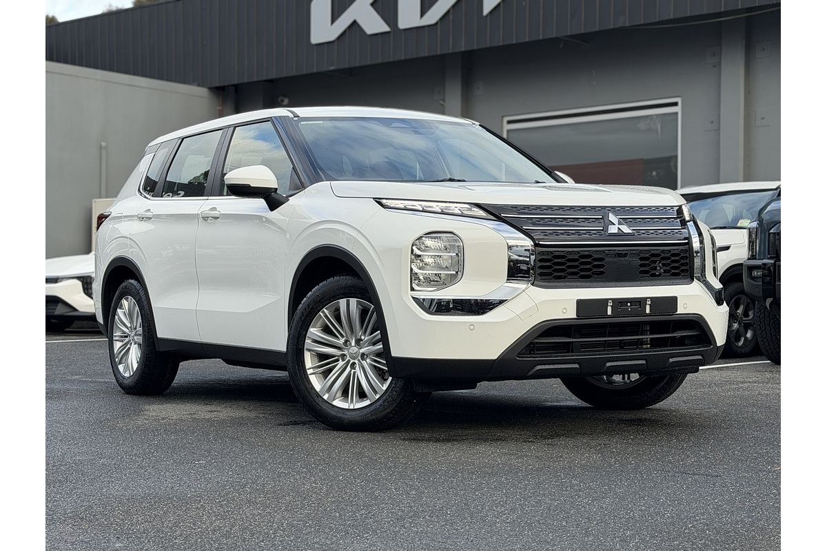 2024 Mitsubishi Outlander ES ZM