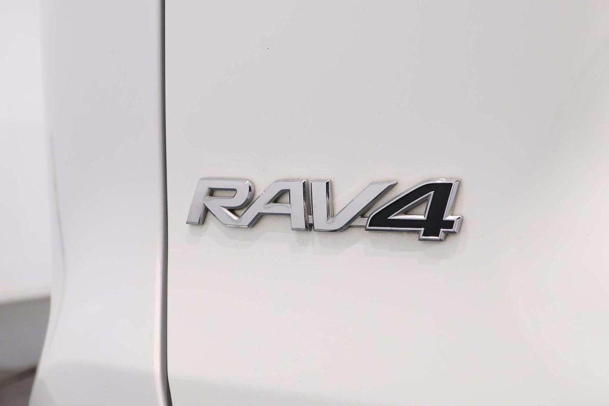 2020 Toyota RAV4 GX AXAH52R