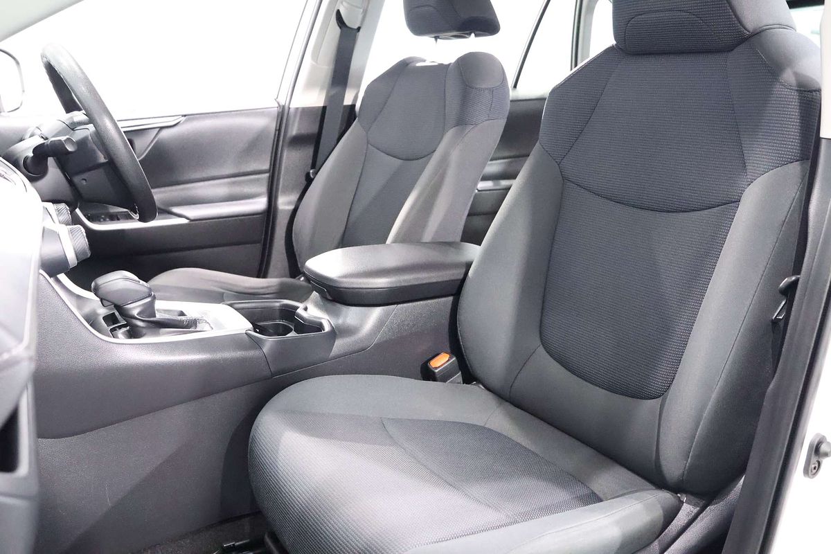 2020 Toyota RAV4 GX AXAH52R