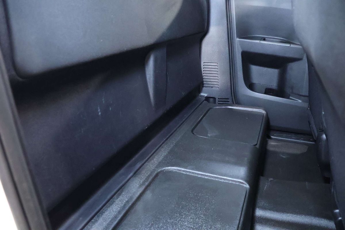 2020 Isuzu D-MAX SX High Ride Rear Wheel Drive