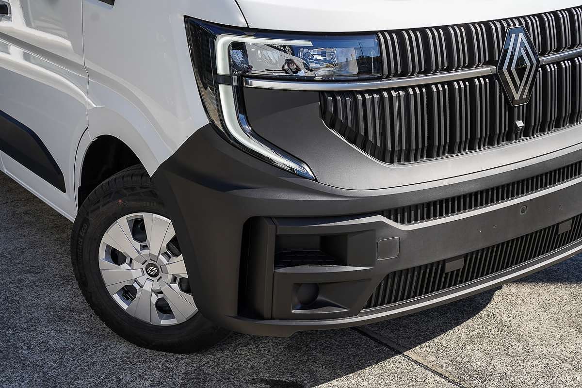 2026 Renault Master LWB XDD LWB Mid Roof