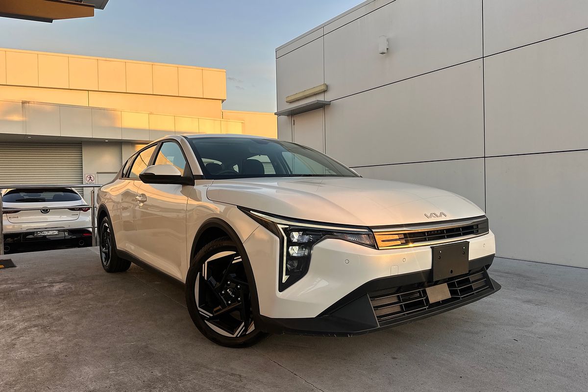 2024 Kia K4 Sport CL4m