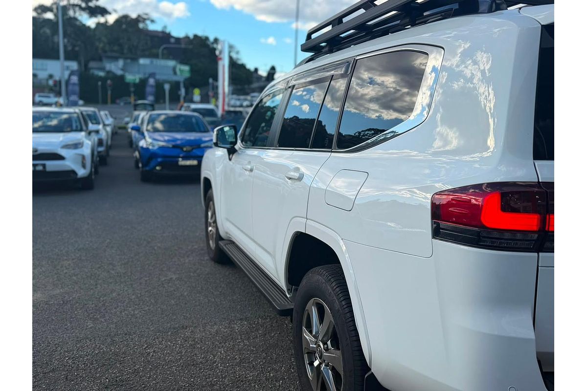 2025 Toyota Landcruiser VX FJA300R
