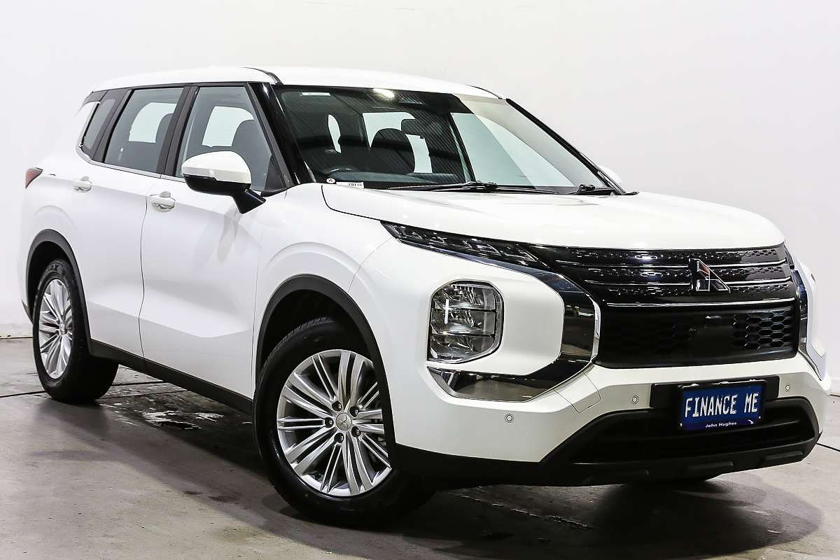 2024 Mitsubishi Outlander ES ZM