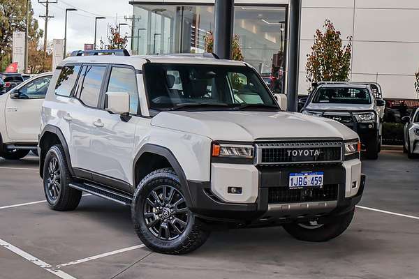 2025 Toyota Landcruiser Prado