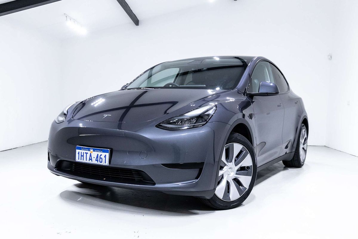 2022 Tesla Model Y Rear-Wheel Drive