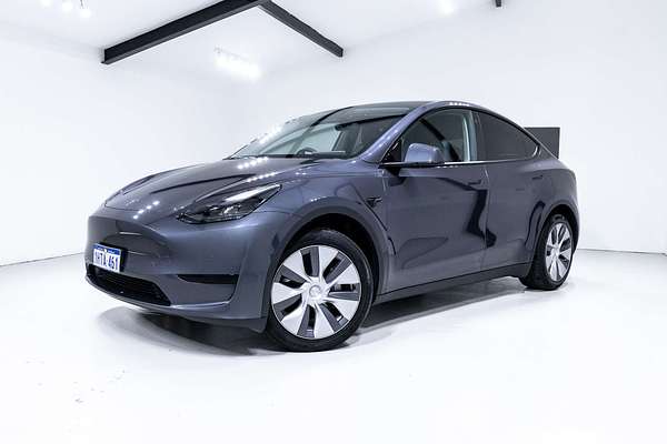2022 Tesla Model Y Rear-Wheel Drive