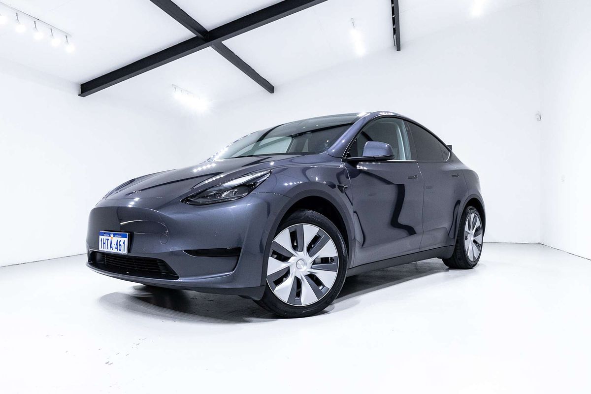 2022 Tesla Model Y Rear-Wheel Drive