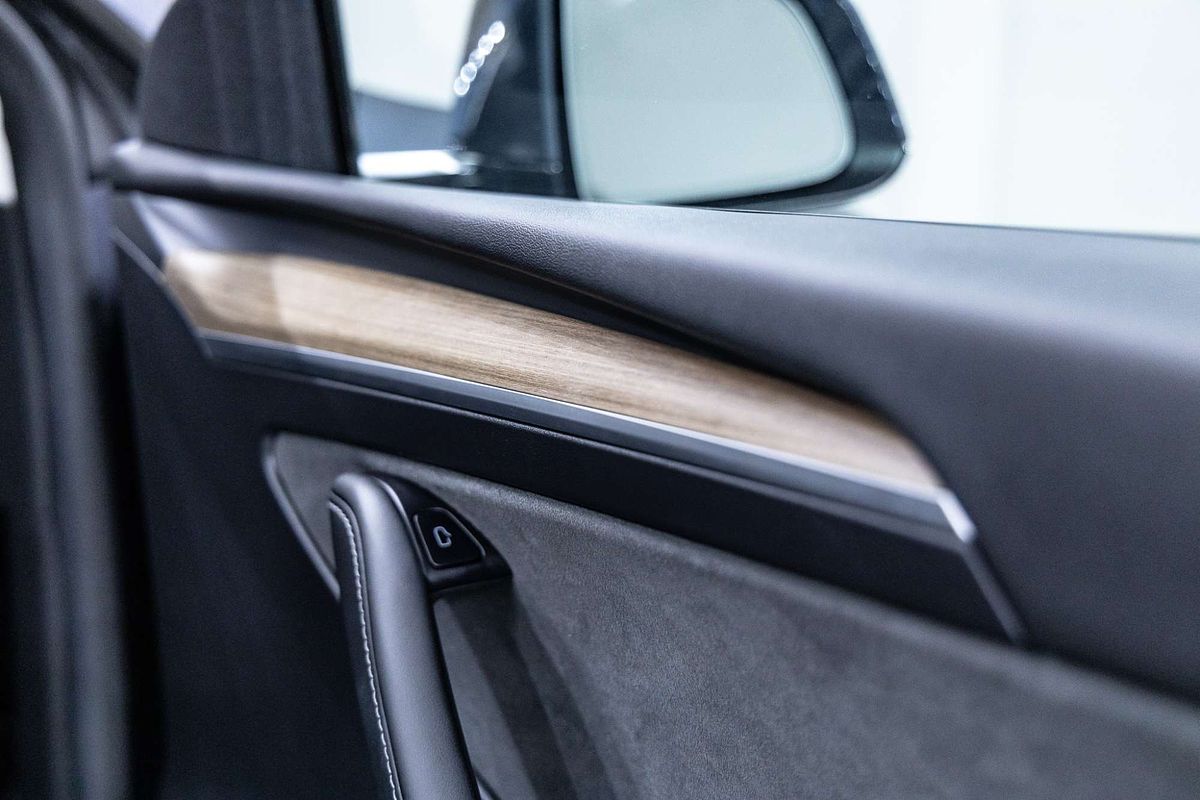 2022 Tesla Model Y Rear-Wheel Drive