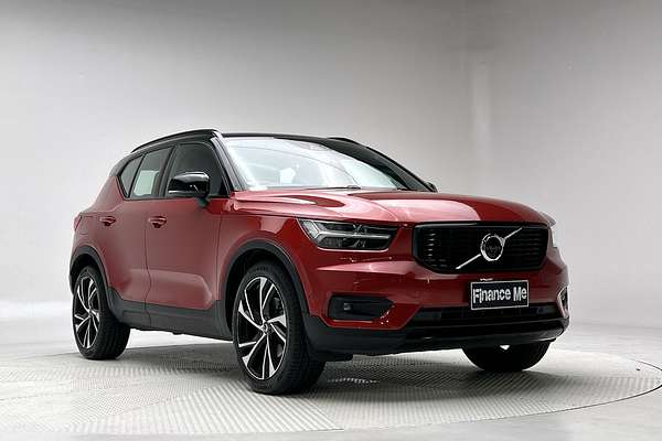 2019 Volvo XC40 T5 R-Design