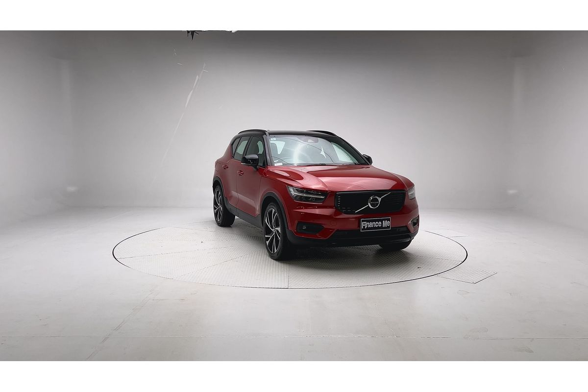 2019 Volvo XC40 T5 R-Design