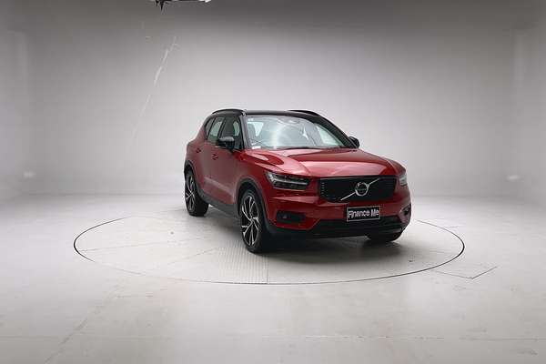 2019 Volvo XC40 T5 R-Design thumb-1