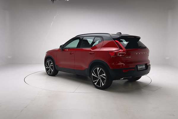 2019 Volvo XC40 T5 R-Design thumb-5