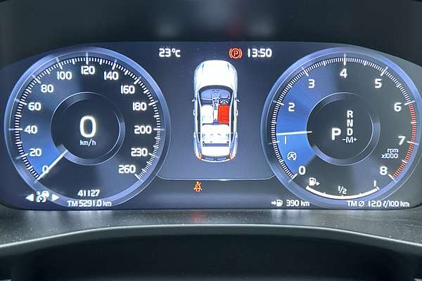 2019 Volvo XC40 T5 R-Design thumb-12