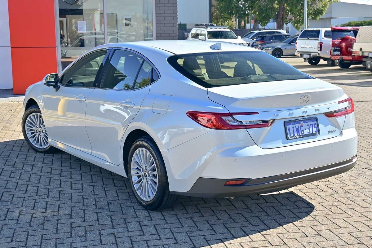 2026 Toyota Camry Ascent AXVH80R