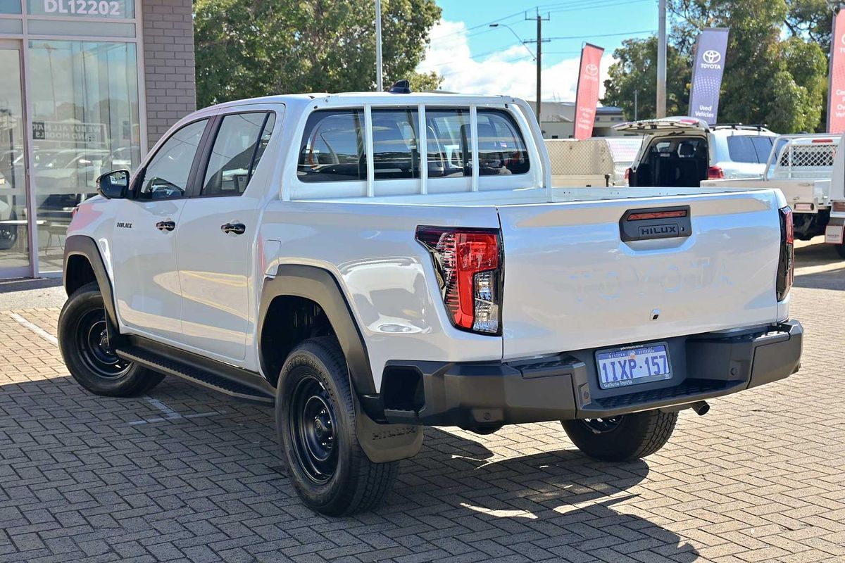 2025 Toyota Hilux SR 48V GUN227R 4X4