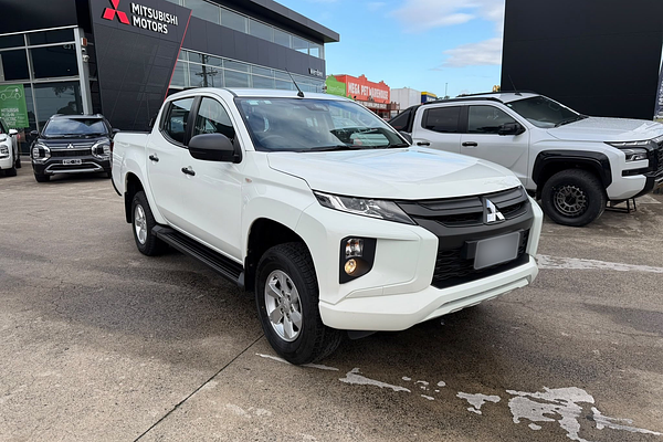 2023 Mitsubishi Triton GLX+ MR 4X4