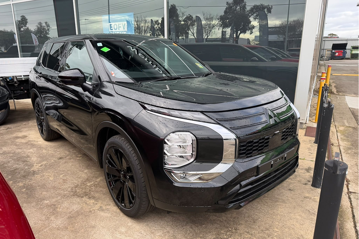 2026 Mitsubishi Outlander LS ZM