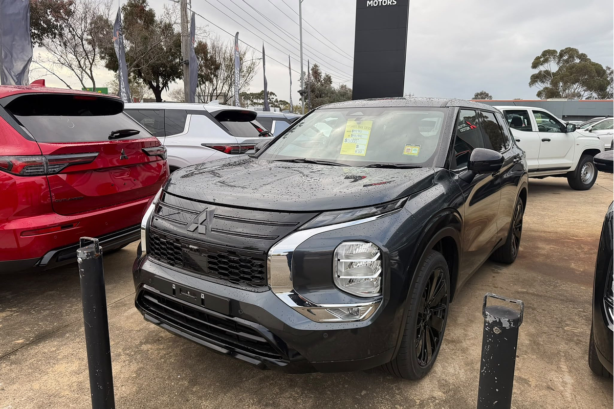2026 Mitsubishi Outlander LS ZM