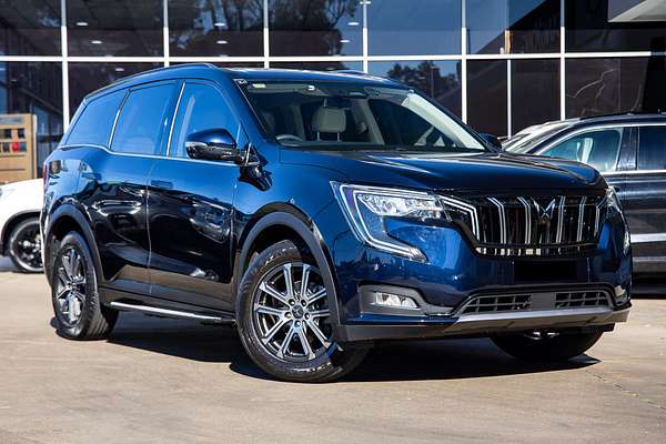 2024 Mahindra XUV700 AX7L