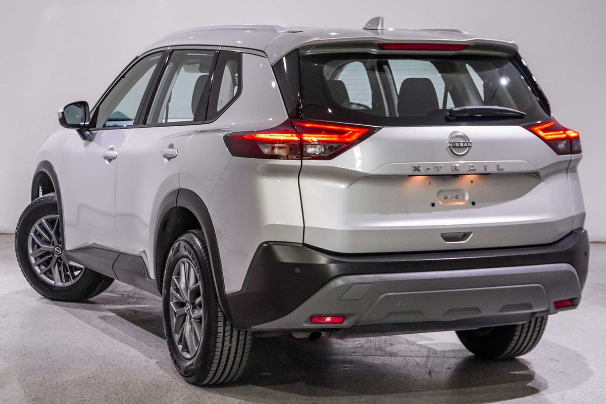 2024 Nissan X-TRAIL ST T33