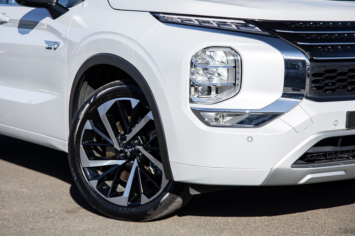 2023 Mitsubishi Outlander PHEV Exceed ZM