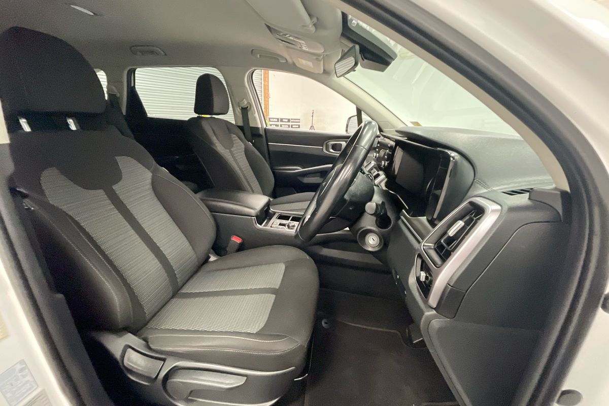 2022 Kia Sorento S MQ4